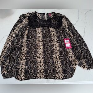 NWT Vince Camuto Snake Print Brown with Black Lace Detail size XS